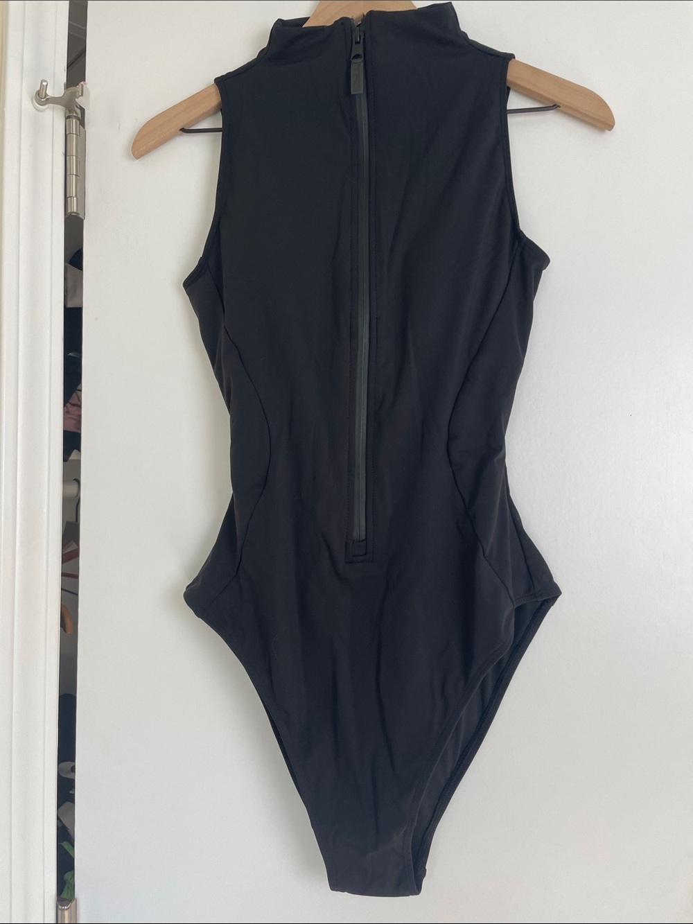 Sleeveless Surfy Black One-Piece Swimsuit with Front Zip - Picture 4 of 10